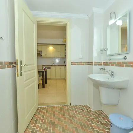 Saros Calis Beach Апартаменты