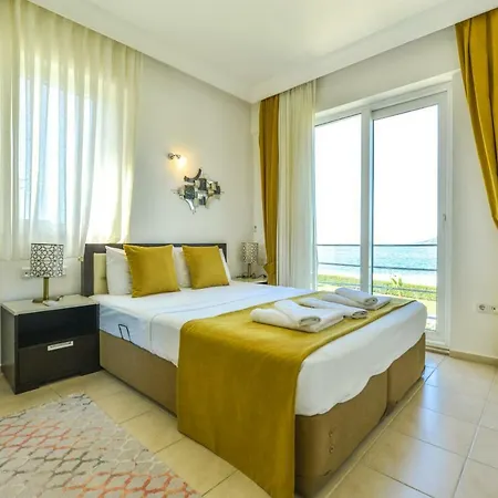 Апартаменты Saros Calis Beach
